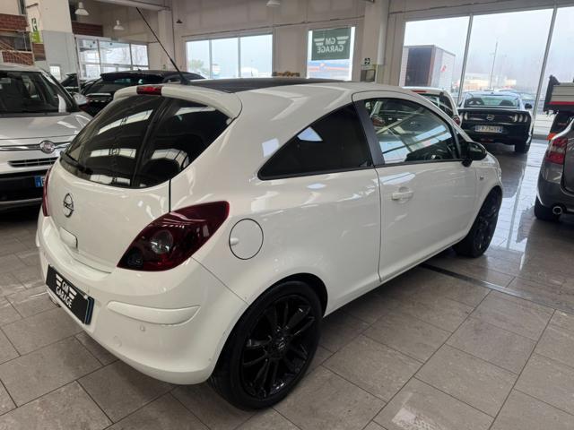 OPEL Corsa 1.2 3 porte b-color