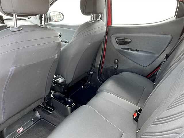 Lancia Ypsilon Ypsilon 1.0 firefly hybrid Gold s&s 70cv