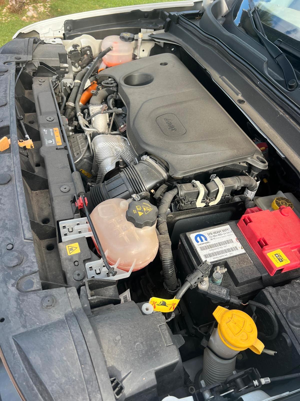 Jeep Renegade 1.3 T4 190CV PHEV 4xe AT6 Business Plus