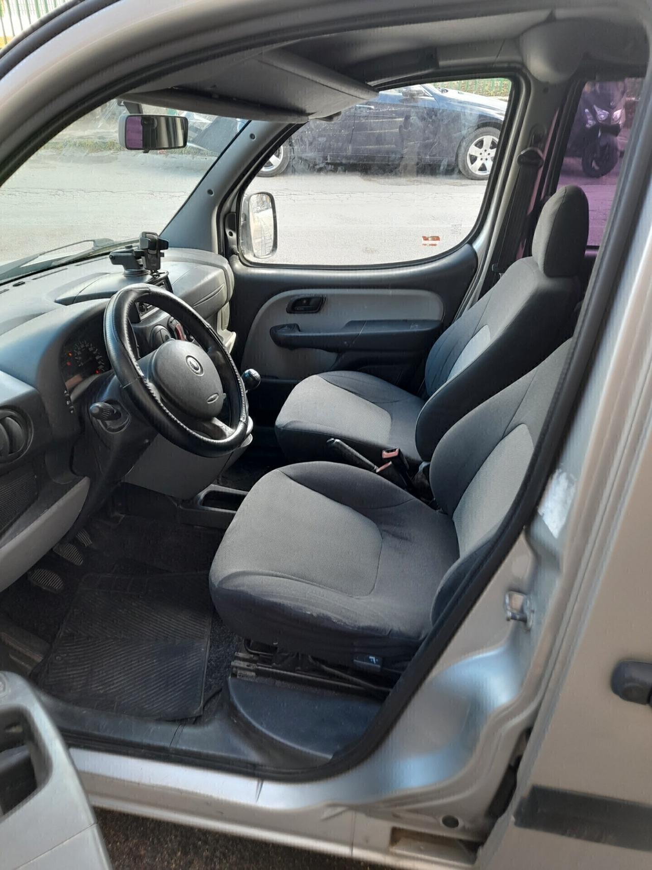 Fiat Doblo Doblò 1.6 16V Natural Power Active