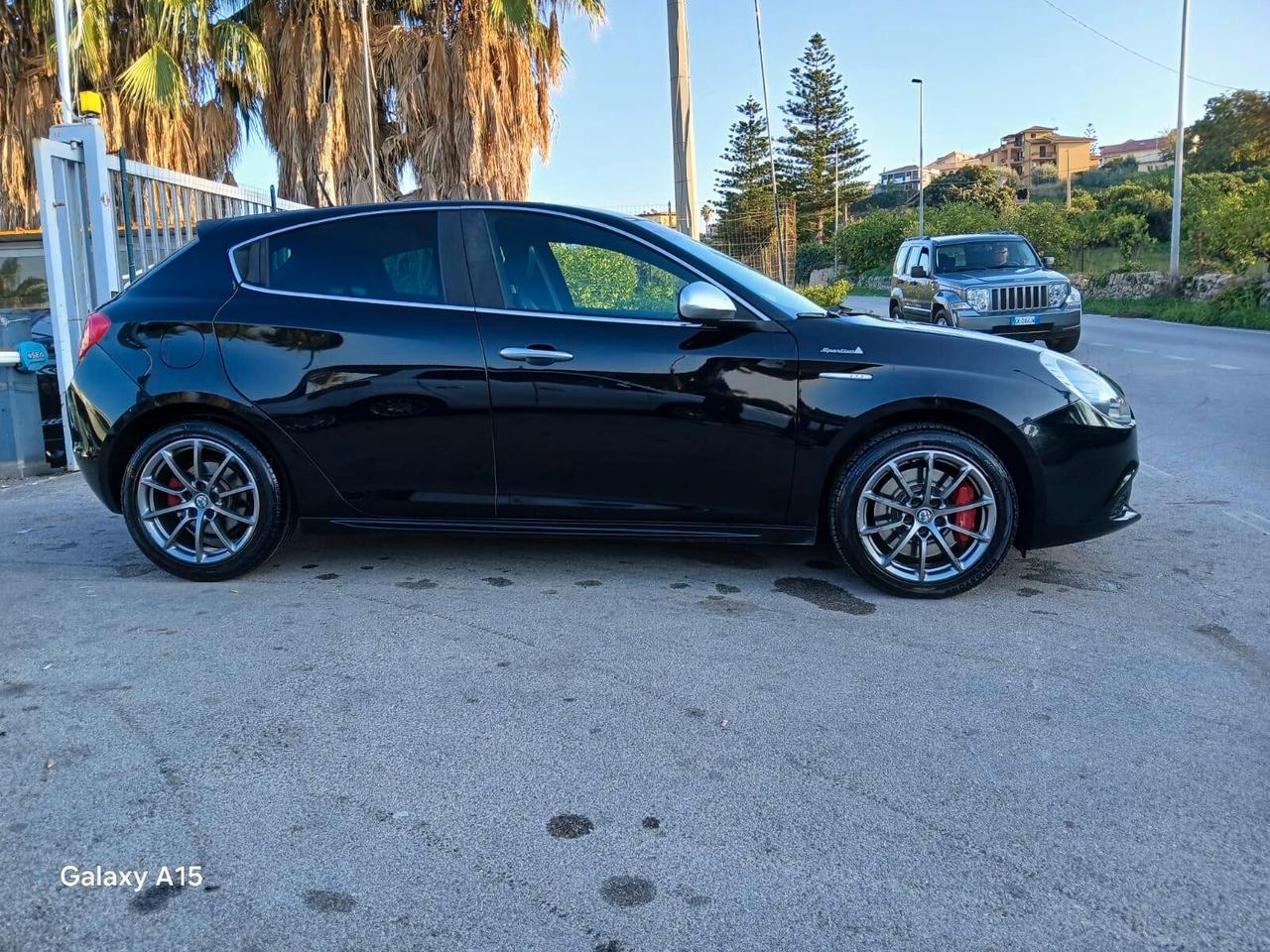 Alfa Romeo Giulietta 2.0 JTDm-2 140 CV modello Sportiva