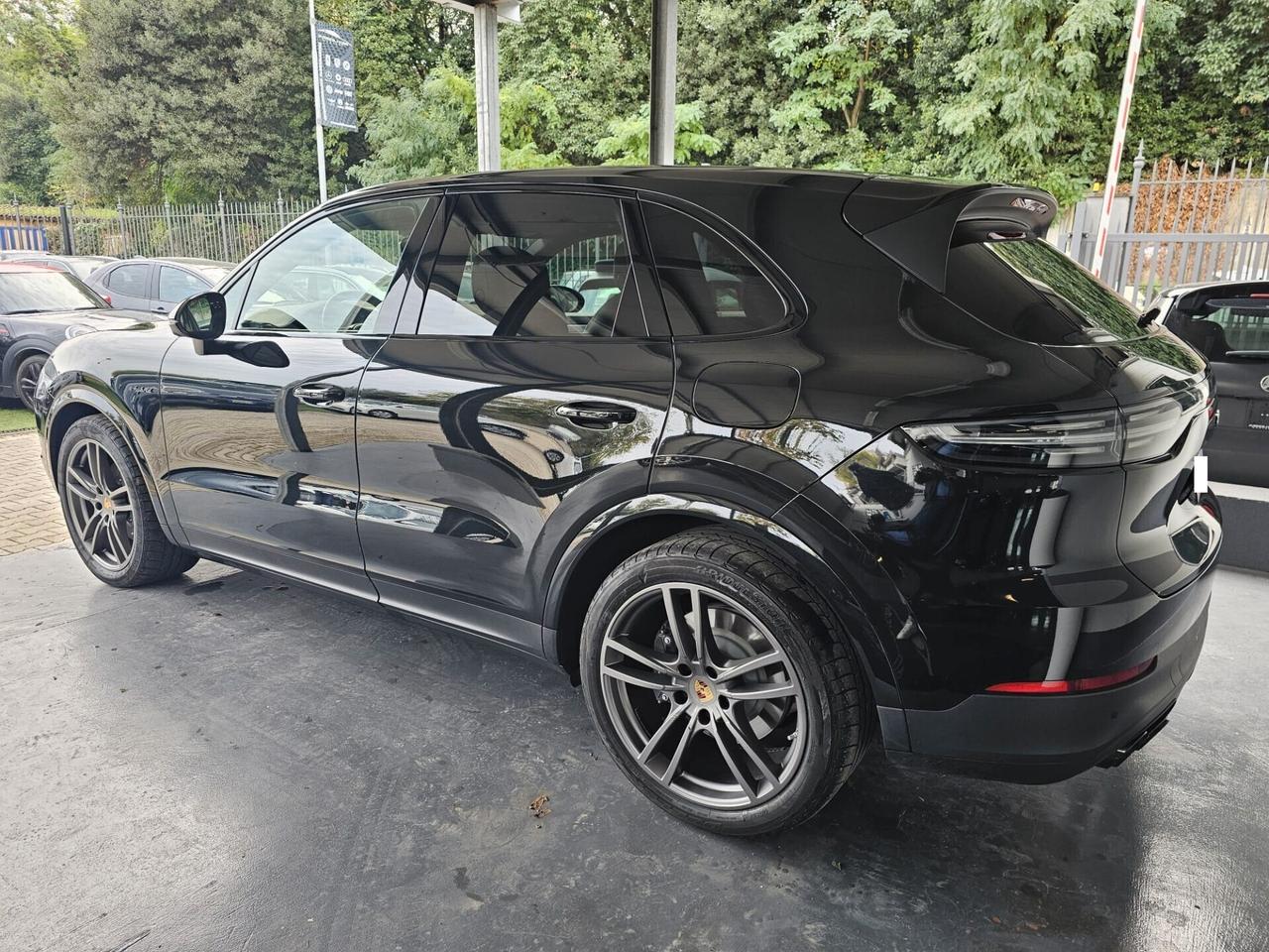 Porsche Cayenne 3.0 e-hybrid Platinum Edition