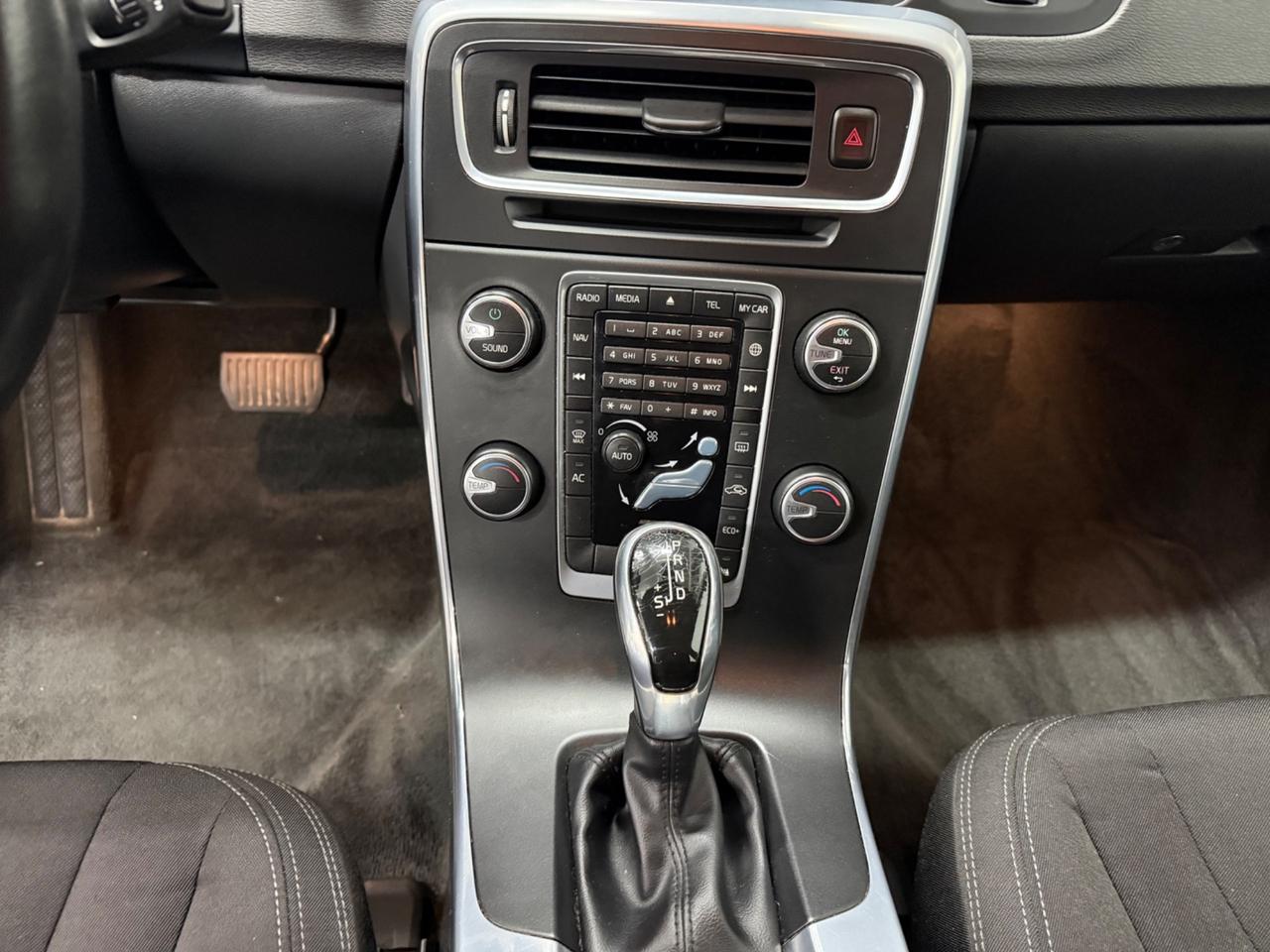 Volvo V60 D2 Geartronic Kinetic