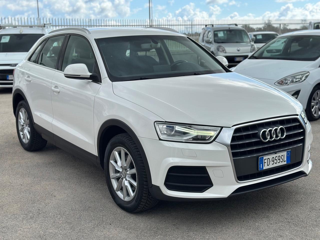 Audi Q3 2016 Restyling 2.0 TDI 120 CV Design PERFE