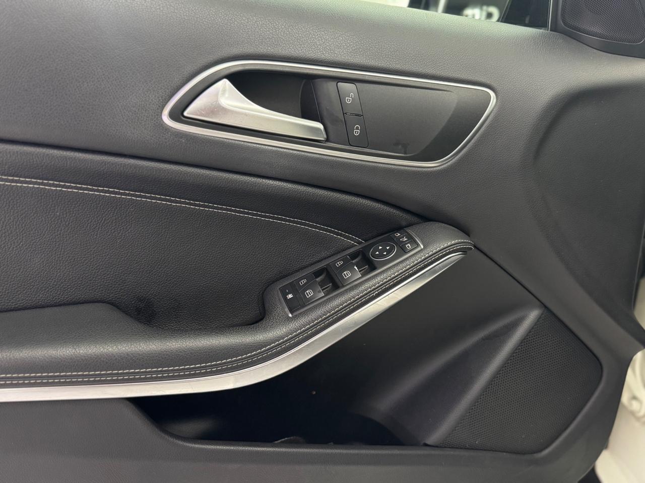 Mercedes-benz GLA 200d 4Matic Premium Iper Full