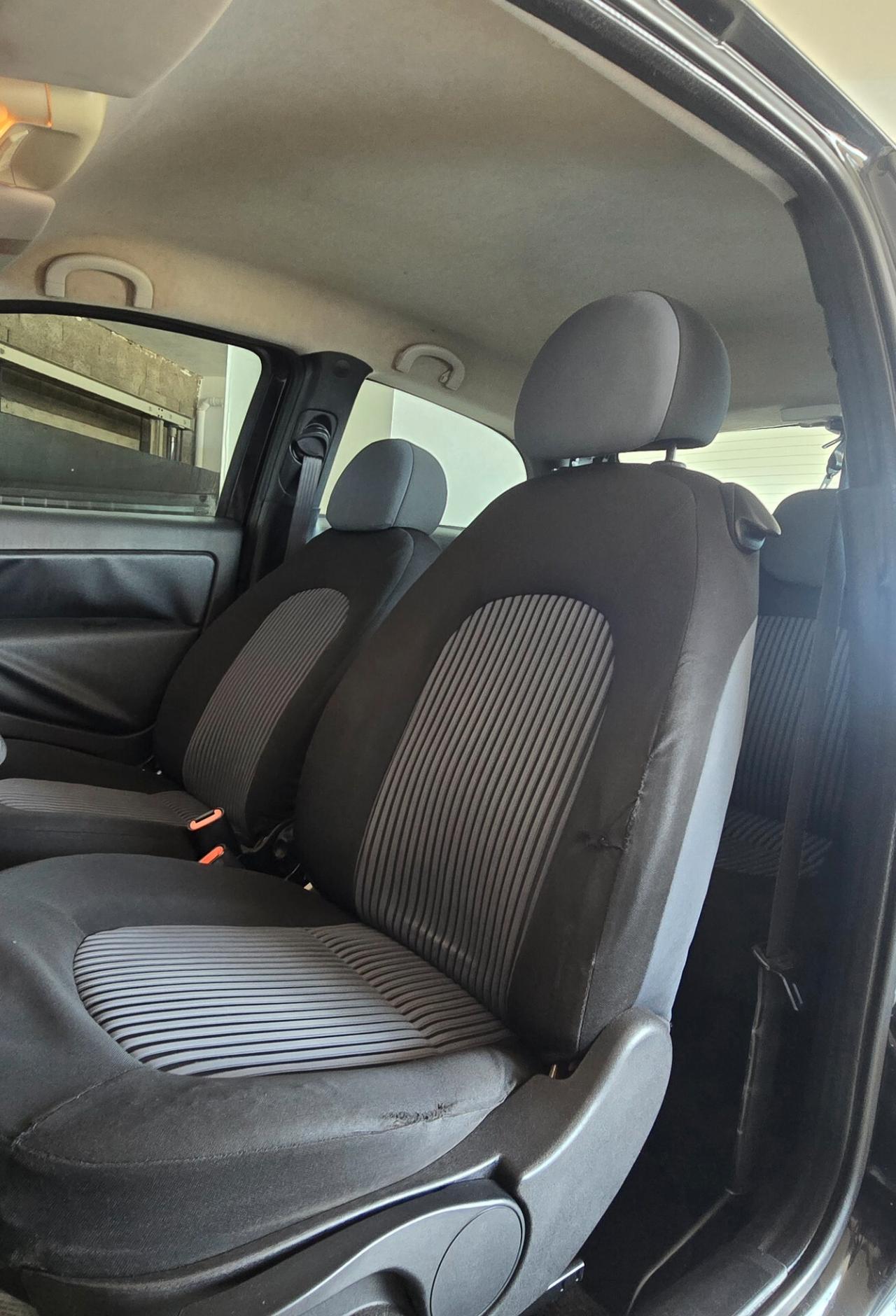 Lancia Ypsilon 1.2 Argento