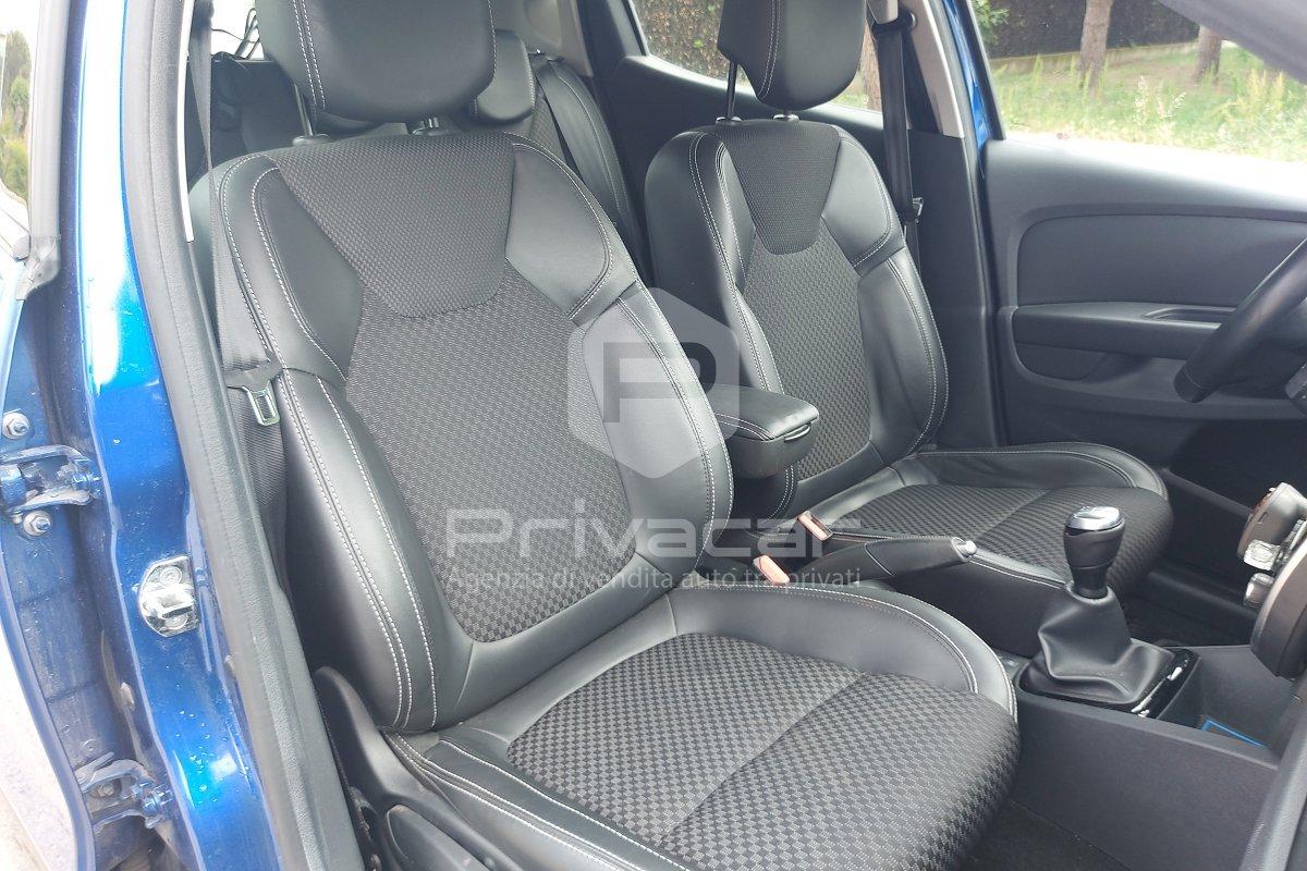 RENAULT Clio dCi 8V 75 CV 5 porte Moschino Intens