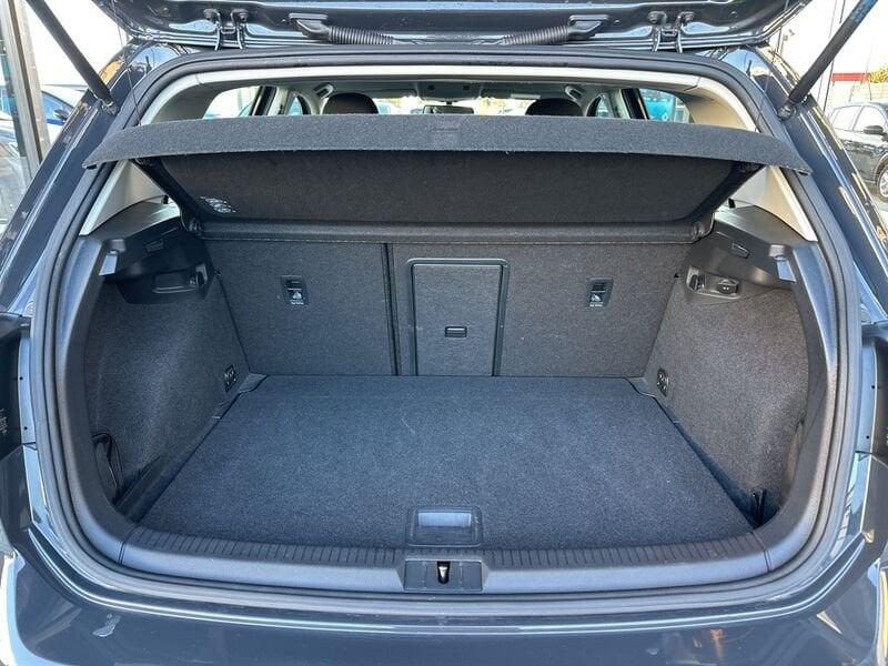 Volkswagen Golf Golf 5p 1.4 tgi Executive 110cv