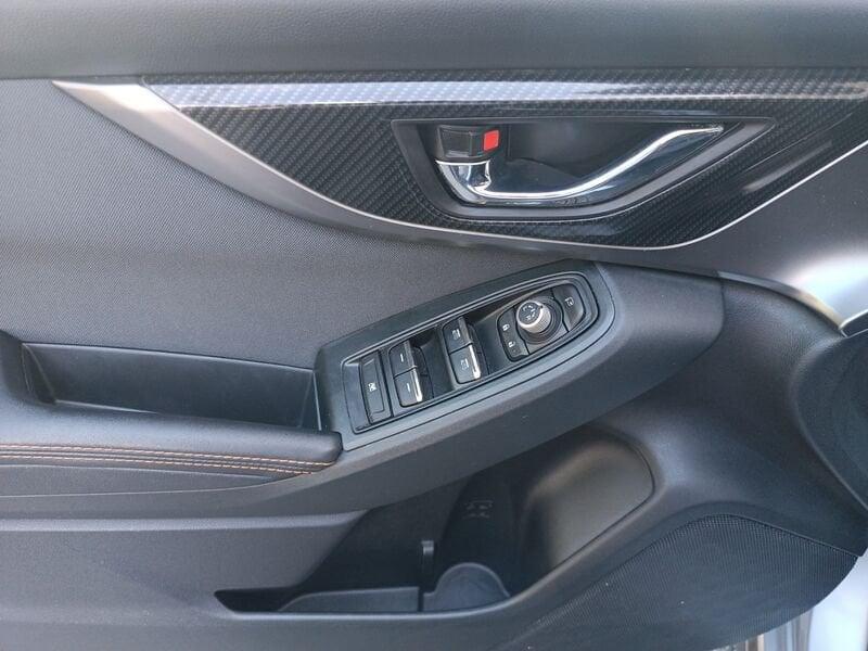 Subaru XV 2.0 e-Boxer auto Style Navi 4WD
