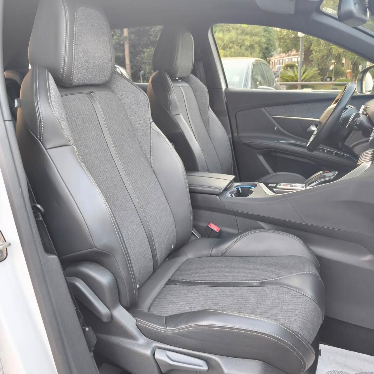 Peugeot 3008 GTLINE CAMBIO AUTOMATICO