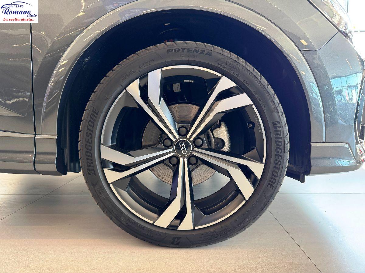 Audi Q3 SPB 35 TDI S tronic Identity Black /PELLE/R20