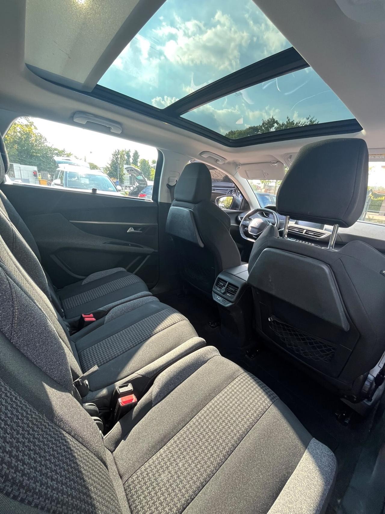 Peugeot 5008 PureTech Turbo 130 S&S Allure