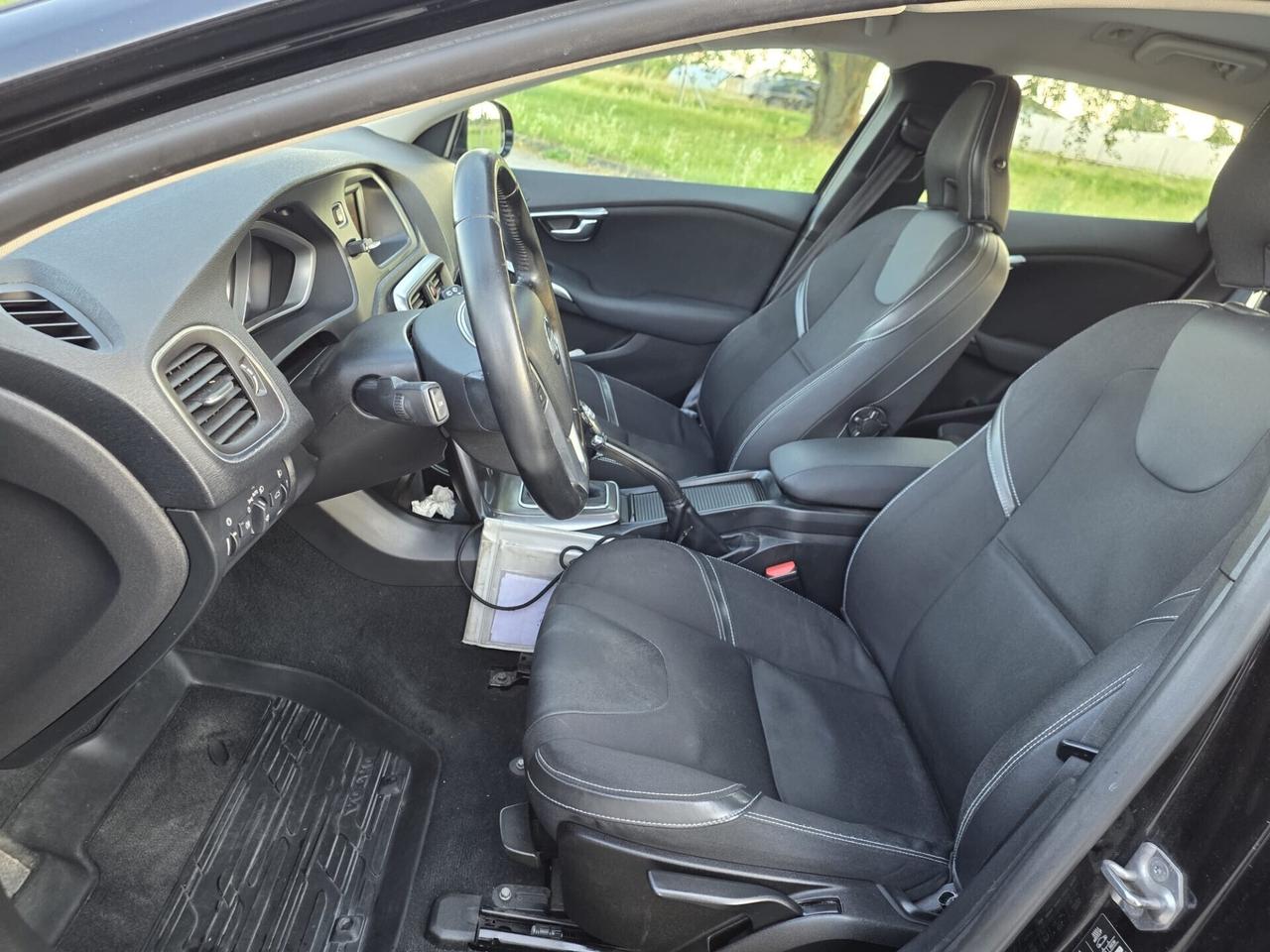 Volvo V40 1.6 diesel 2013 Neo Patentati