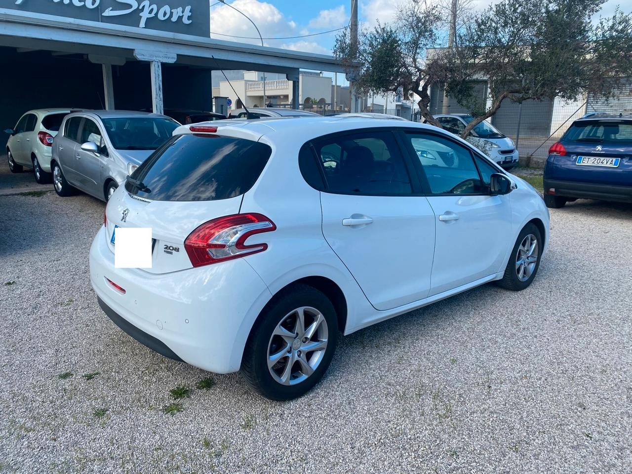 Peugeot 208 1.6 e-HDi 92 CV Stop&Start 5 porte Active