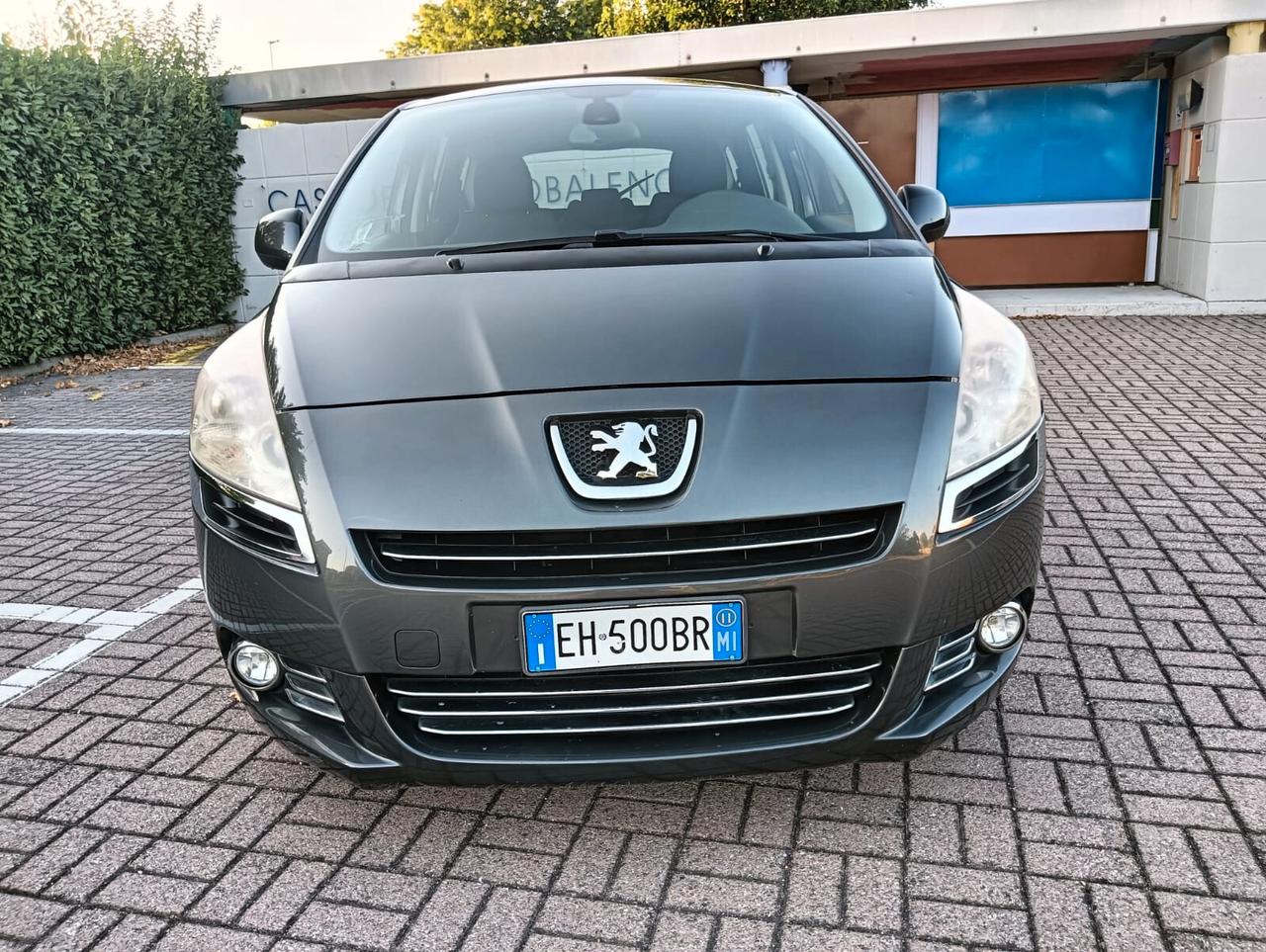 PEUGEOT 5008 1.6 VTI 120CV Family... 7 POSTTI .GPL VALIDO FINE DELL 2031... CELL 320 147 1147 WUATSAPP .CELL 3276540940 WUATSAPP..PREZZO 6200€ TRATABILLE