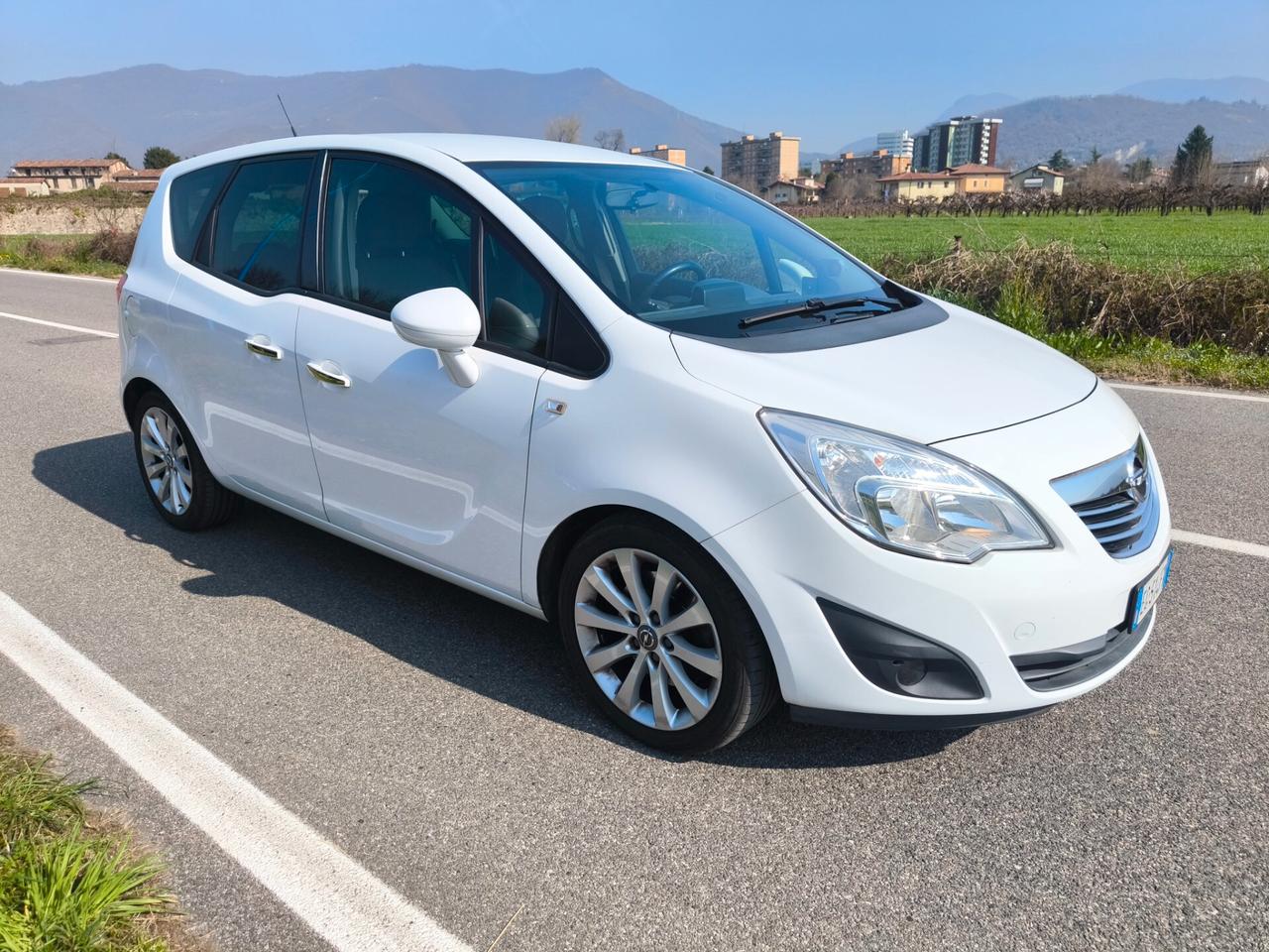 OPEL MERIVA 1,6 CDTI- CAMBIO AUTOMATICO- KM120000