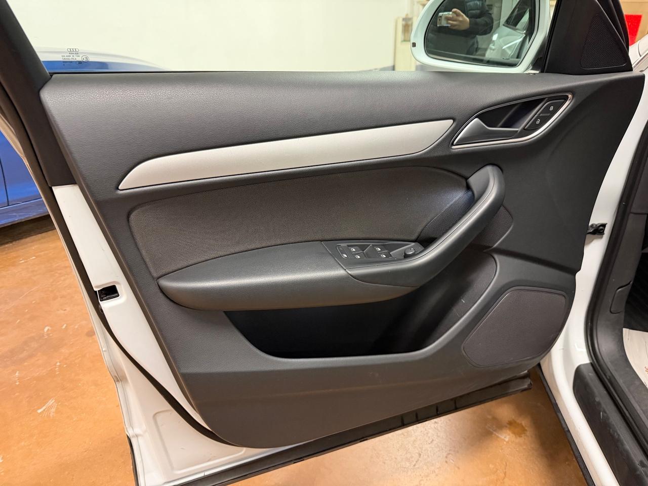 Audi Q3 2.0 TDI 150 CV Business