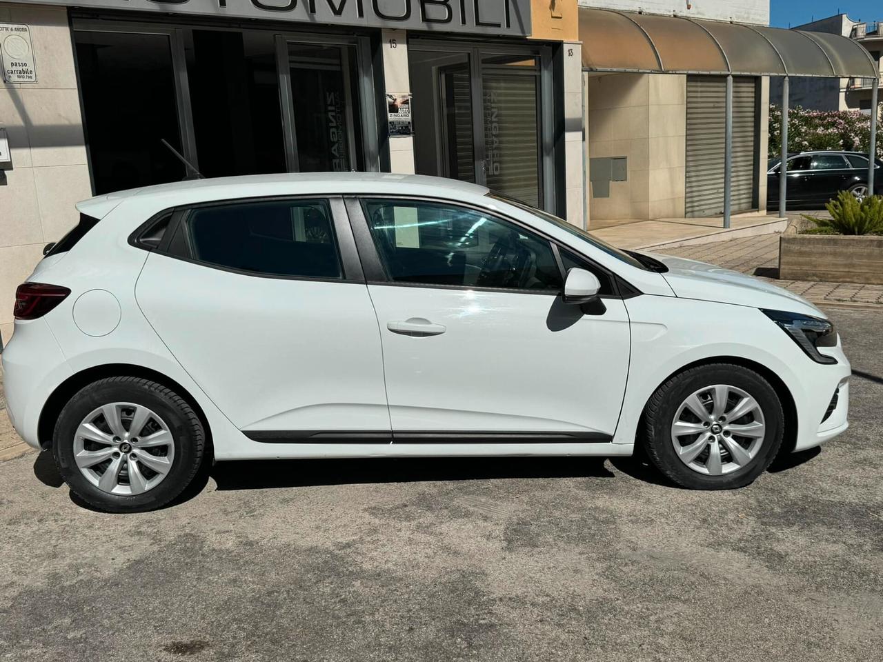 RENAULT CLIO 1.5 DCI 85 CV E6 ZEN NAVI FULL LED