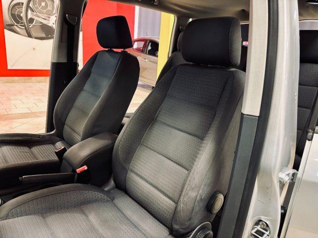 VOLKSWAGEN Touran 1.9 TDI 101CV APPLE CARPLAY - NAVI - 7POSTI