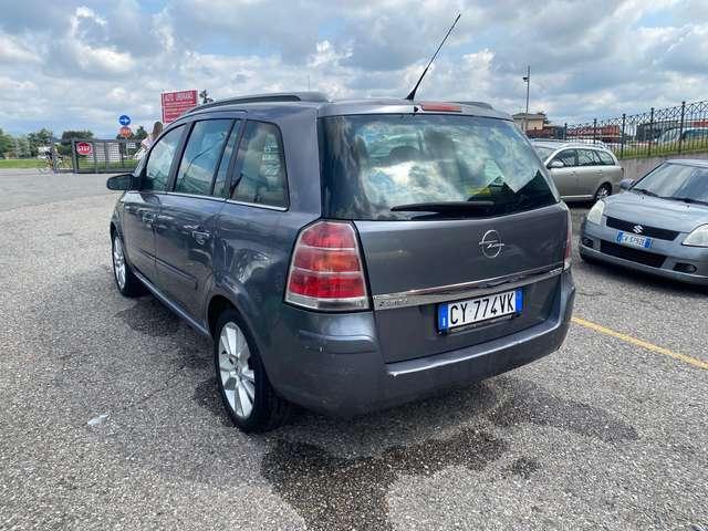 Opel Zafira Zafira II 2005 1.9 cdti Cosmo 120cv