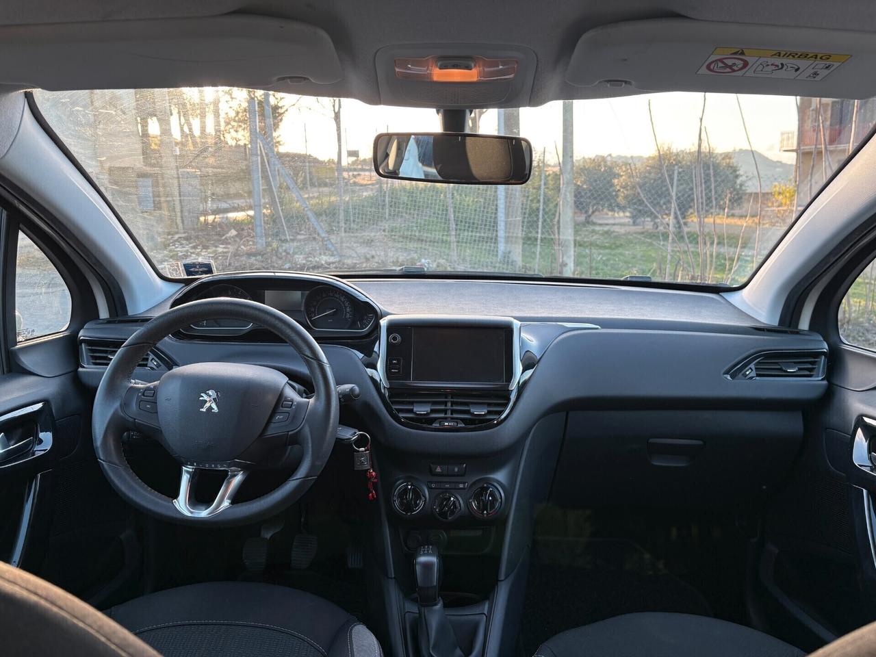 Peugeot 208 Allure