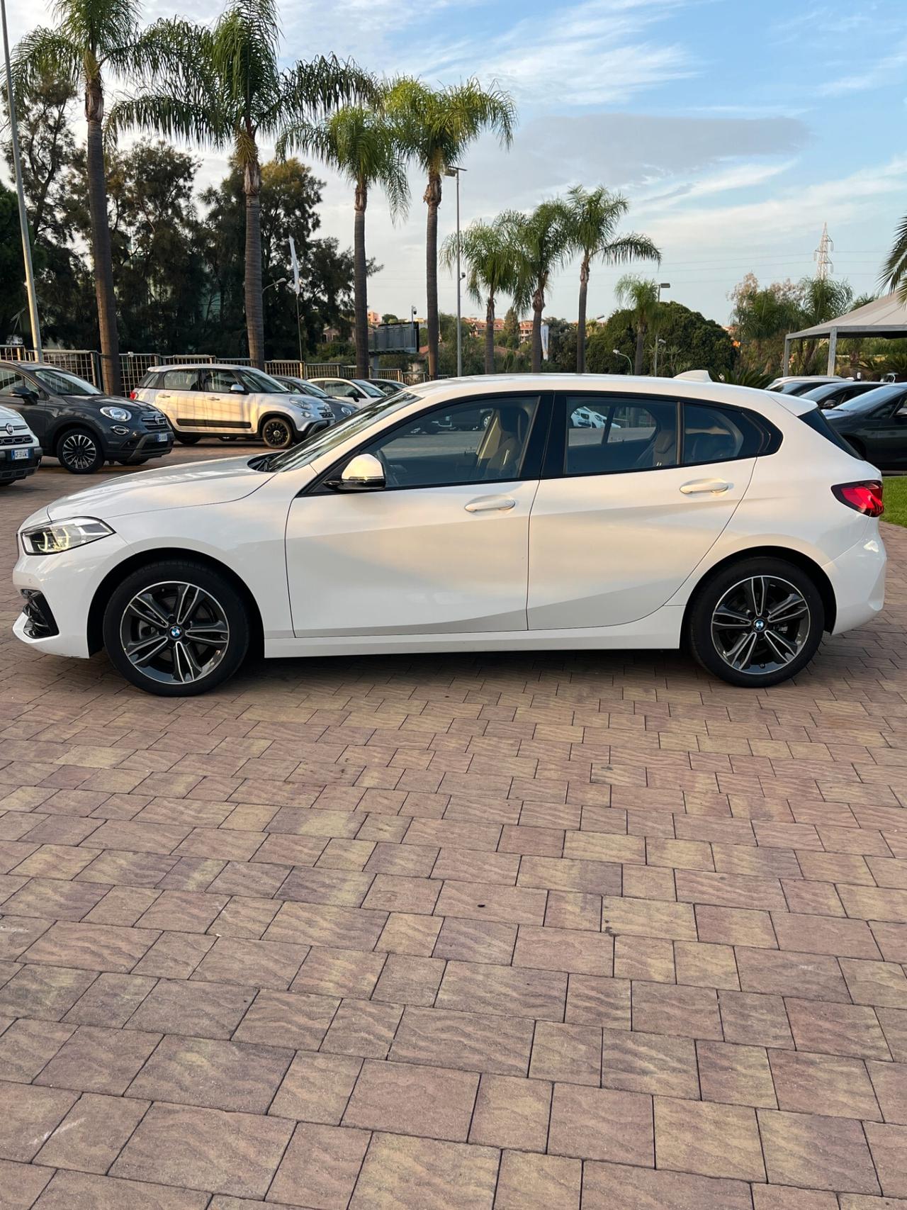 Bmw 116 116d 5p. Msport