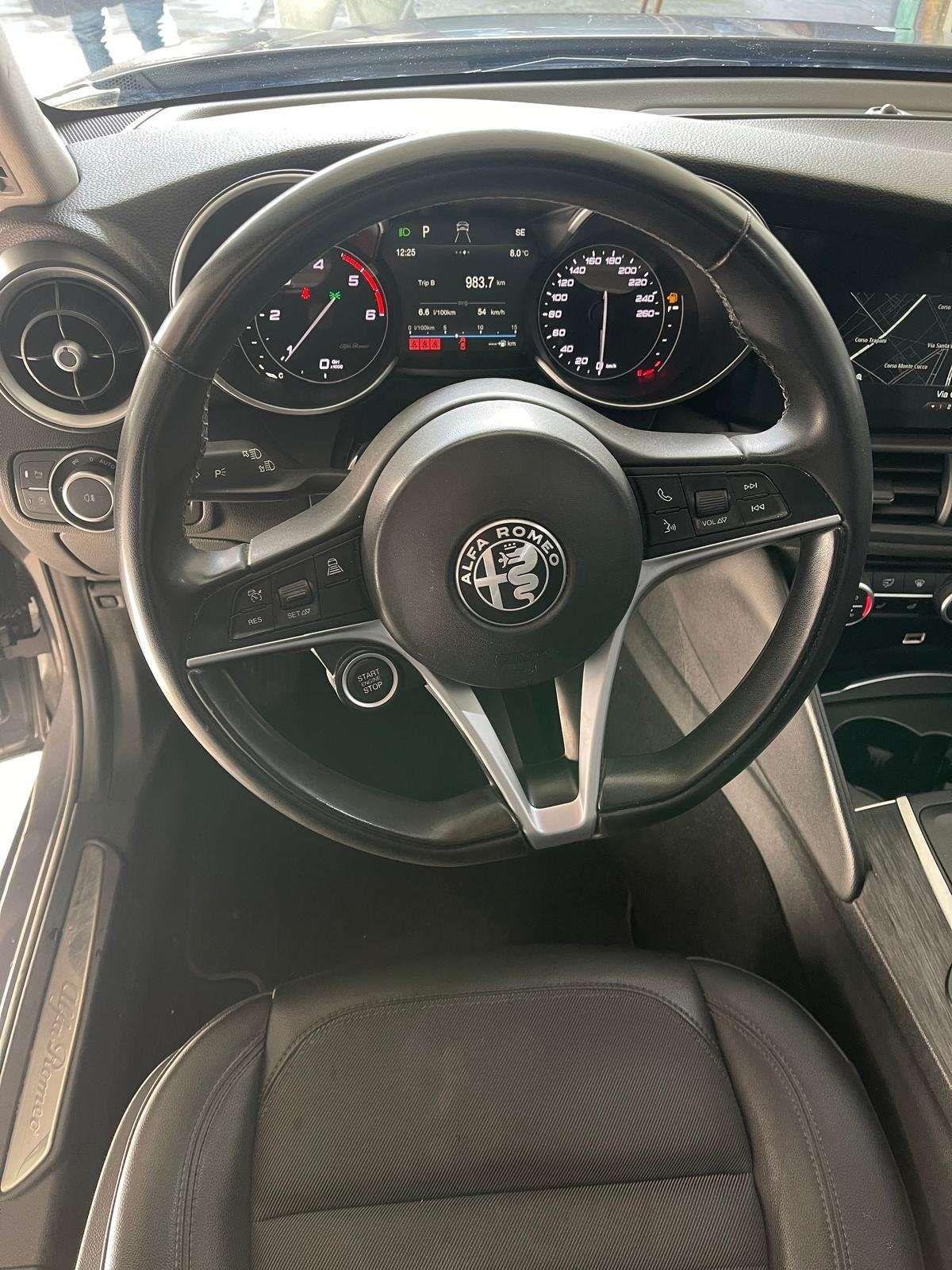 Alfa Romeo Giulia 2.2 t Veloce Q4 190cv awd auto tetto panoramico