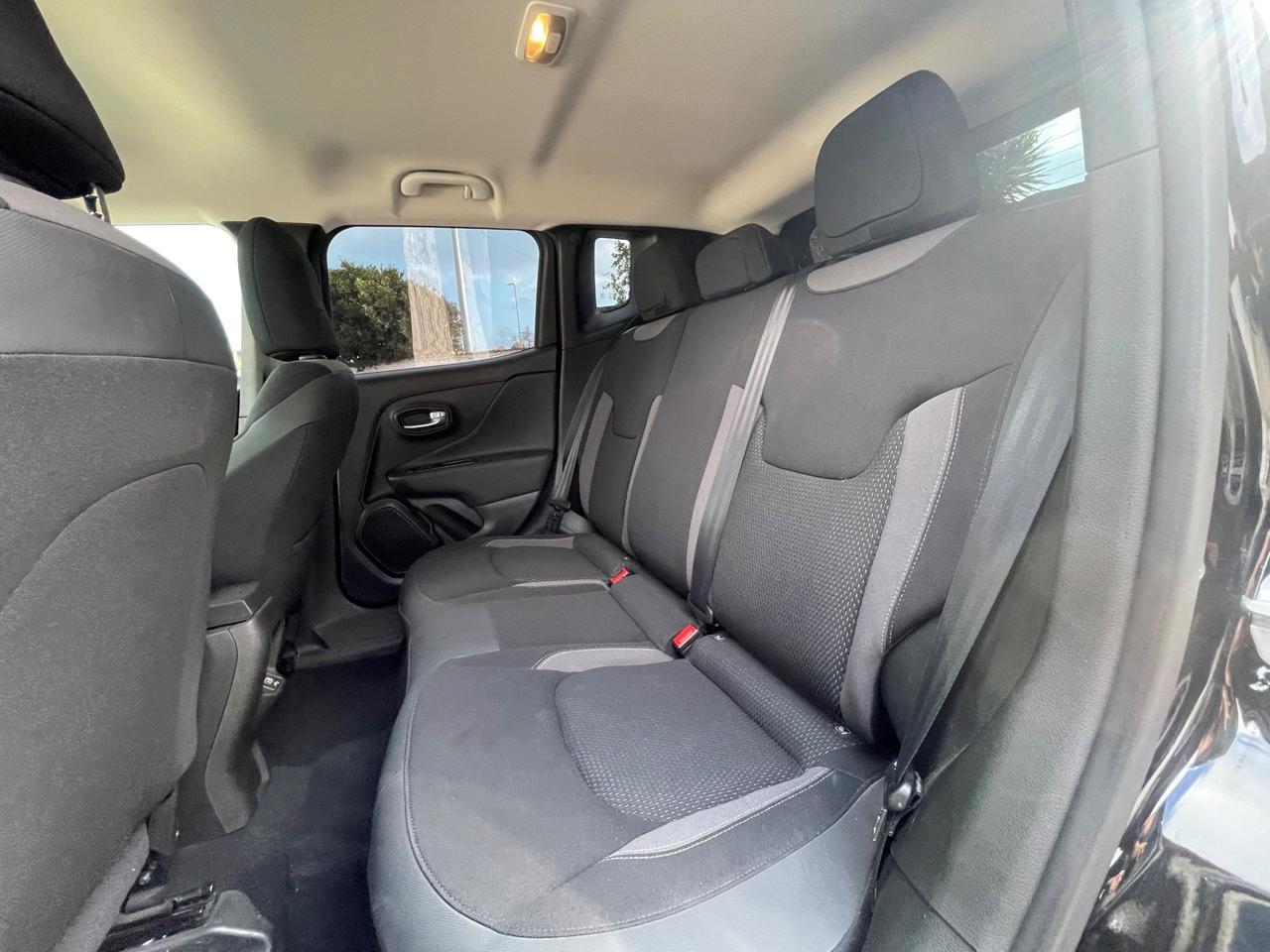 Jeep Renegade Limited 1.6 Multijet 130 CV “TOTAL BLACK”