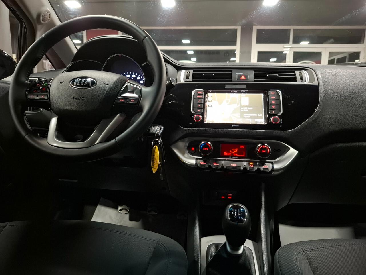 Kia Rio 1.4 CRDi S&S High Tech Neopatentato