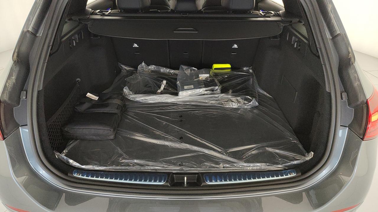 Mercedes-Benz C 220 d 4MATIC Station Wagon Travel Edit