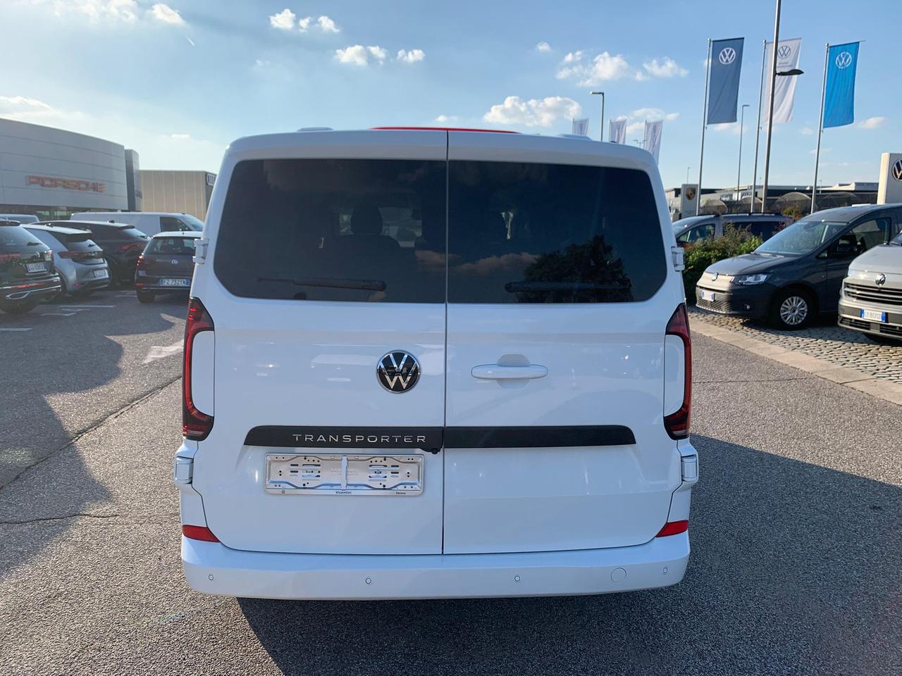 Volkswagen T7 Transporter t7 32 kombi 2.0 tdi 150cv l1