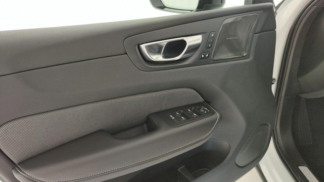 VOLVO XC60 2.0 t6 phev Plus Dark awd auto