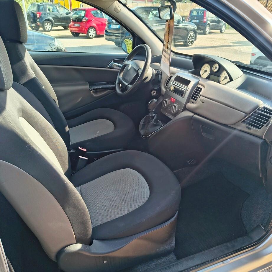 Lancia Ypsilon 1.2 Argento