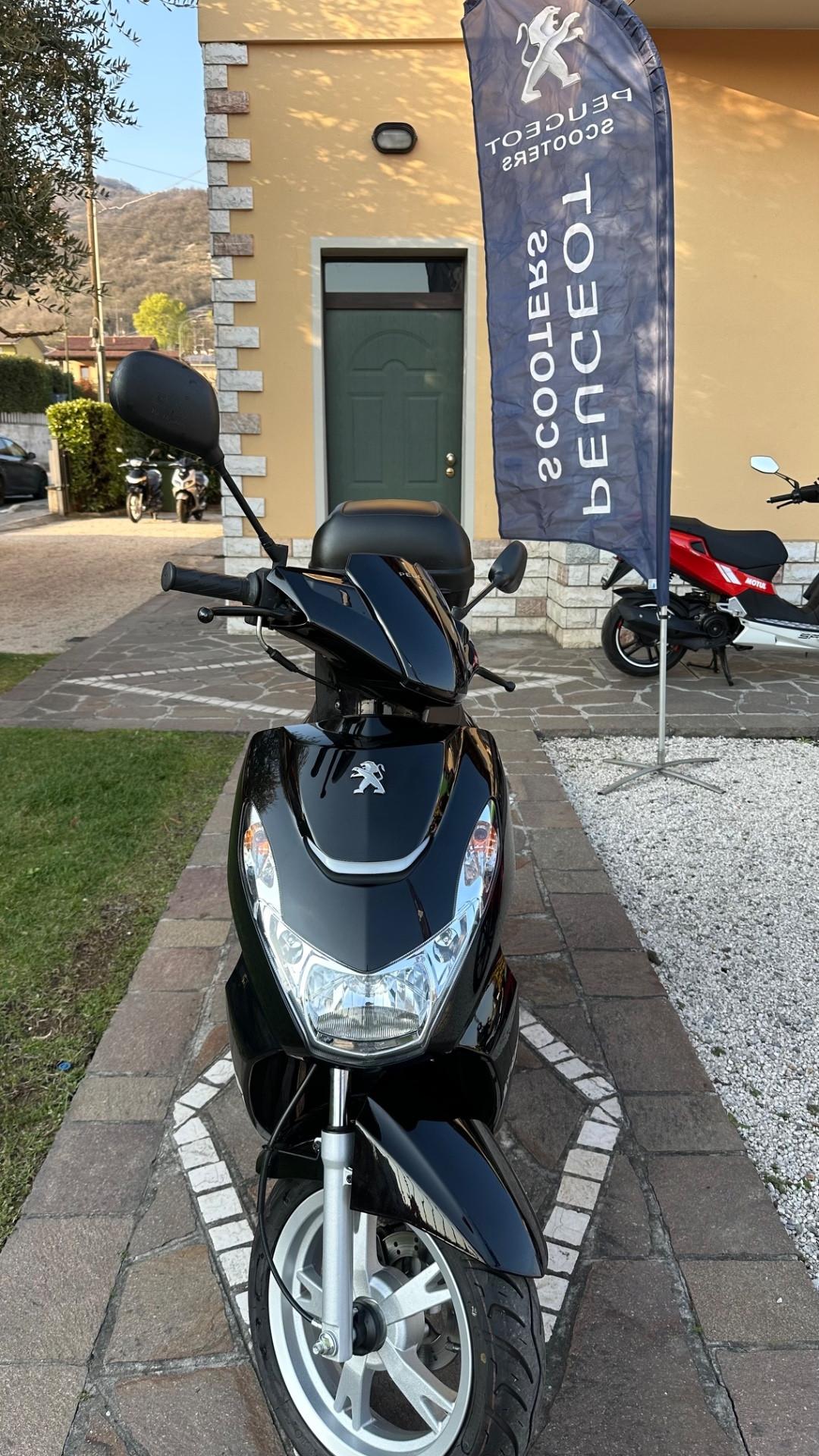 Peugeot Kisbee 50 4t Bauletto posteriore