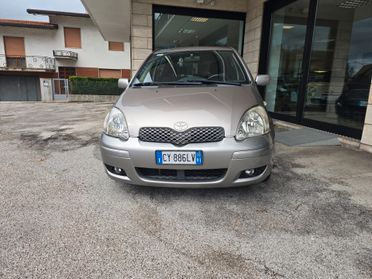 Toyota Yaris 1.0i 16V cat 5 porte Expo