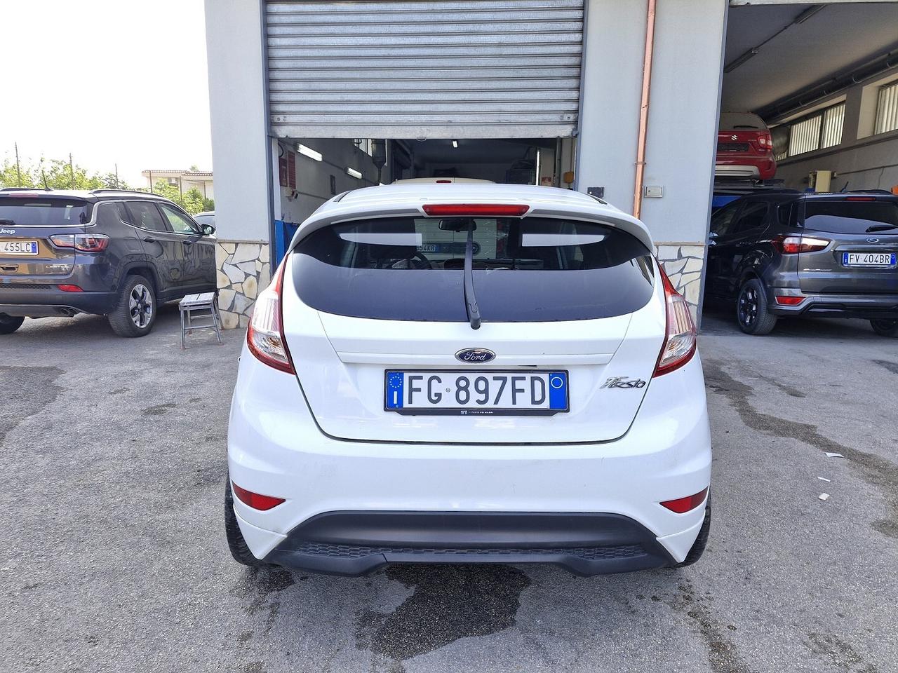 FORD FIESTA ST-LINE SINISTRATA SENZA MOTORE 2017