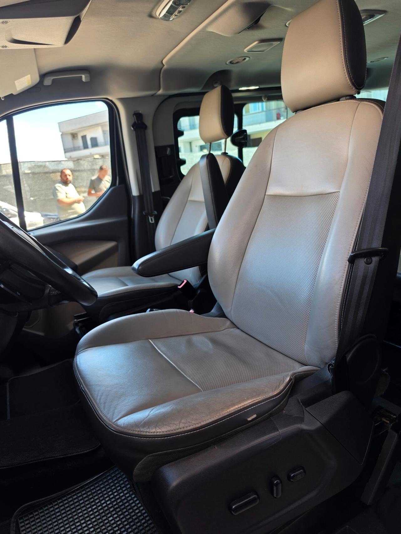 Ford Tourneo Custom 2.0 TDCi EcoBlue 170cv