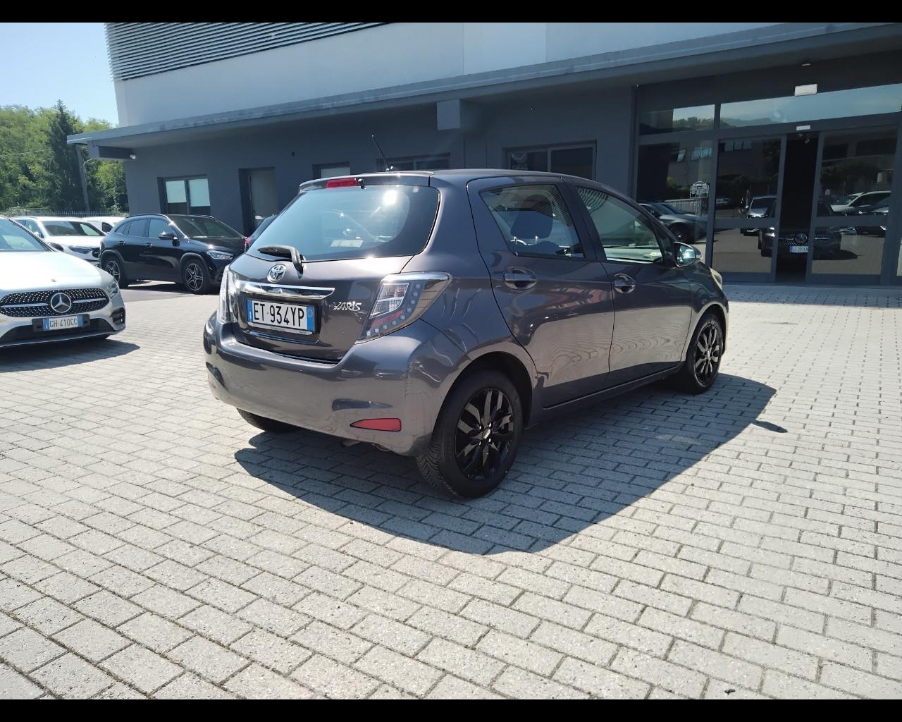 TOYOTA Yaris III 2011 - Yaris 5p 1.0 Active