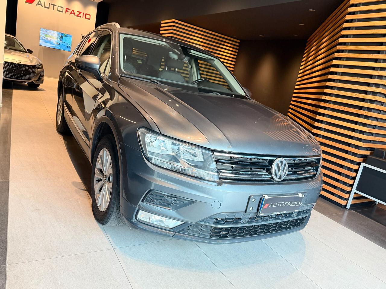 Volkswagen Tiguan 2.0 TDI SCR DSG Business BlueMotion Technology