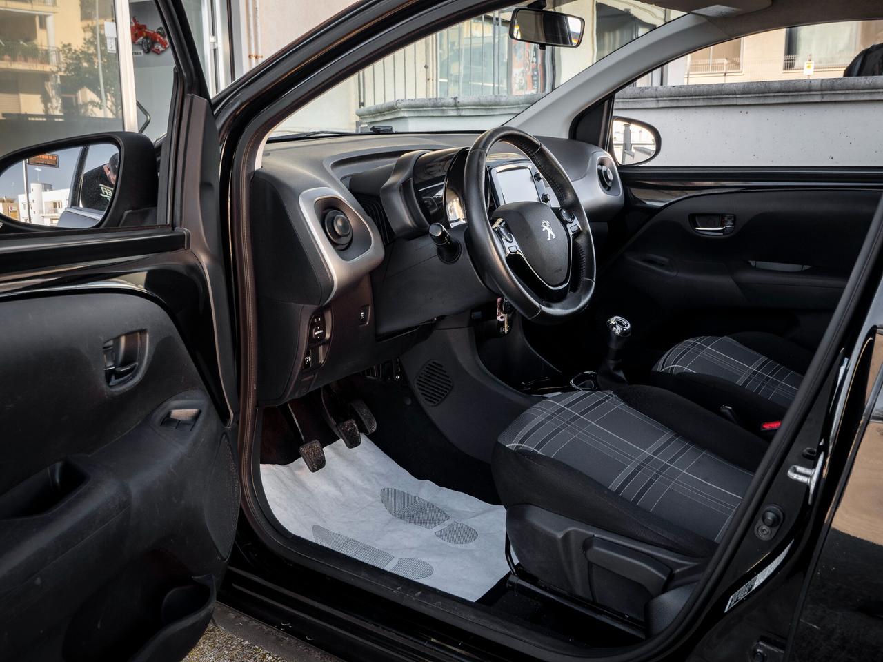 Peugeot 108 PureTech 82 3 porte Allure TOP!