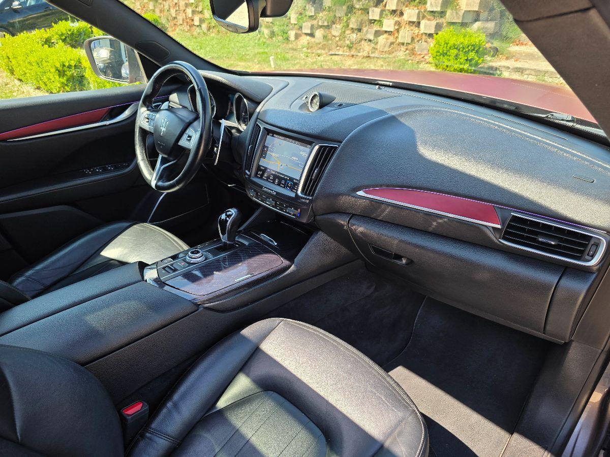 MASERATI LEVANTE 3.0 Diesel 275 CV Q4 Granlusso