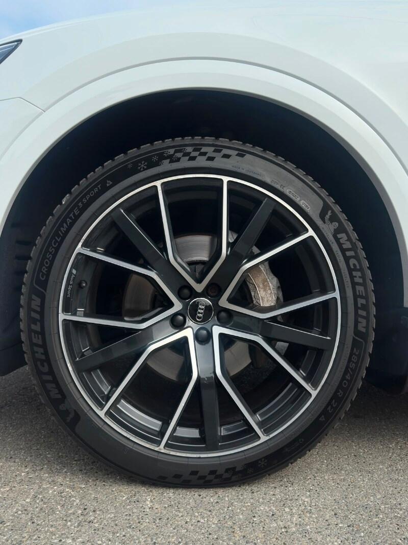AUDI Q8 Q8 50 TDI 286 CV quattro tiptronic Sport