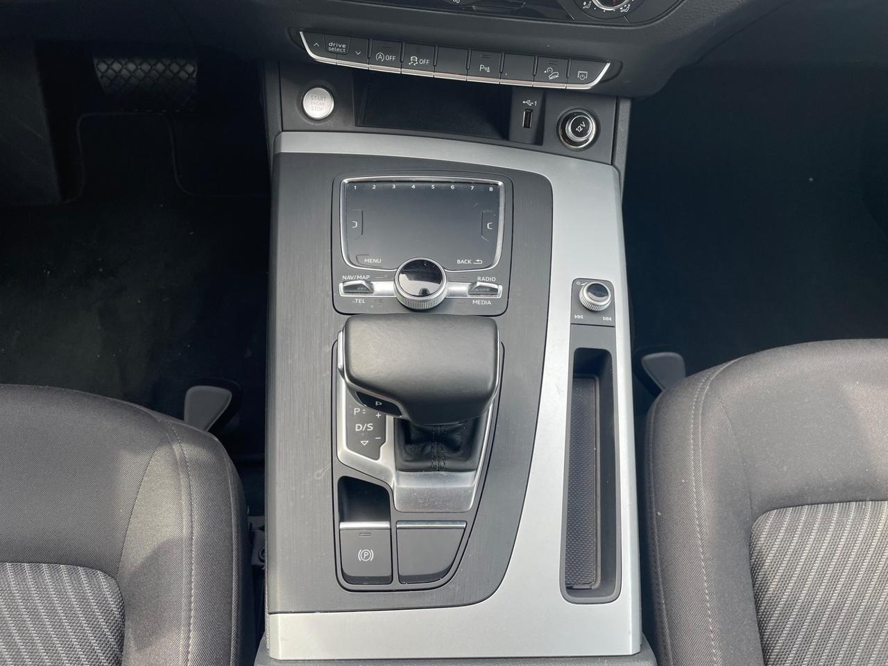Audi Q5 40 TDI quattro S tronic Design/GARANZIA