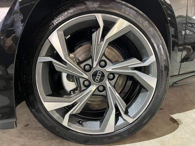 AUDI A3 SPB 35TFSI Stronic S line Sline BLACL LINE/MATRIX