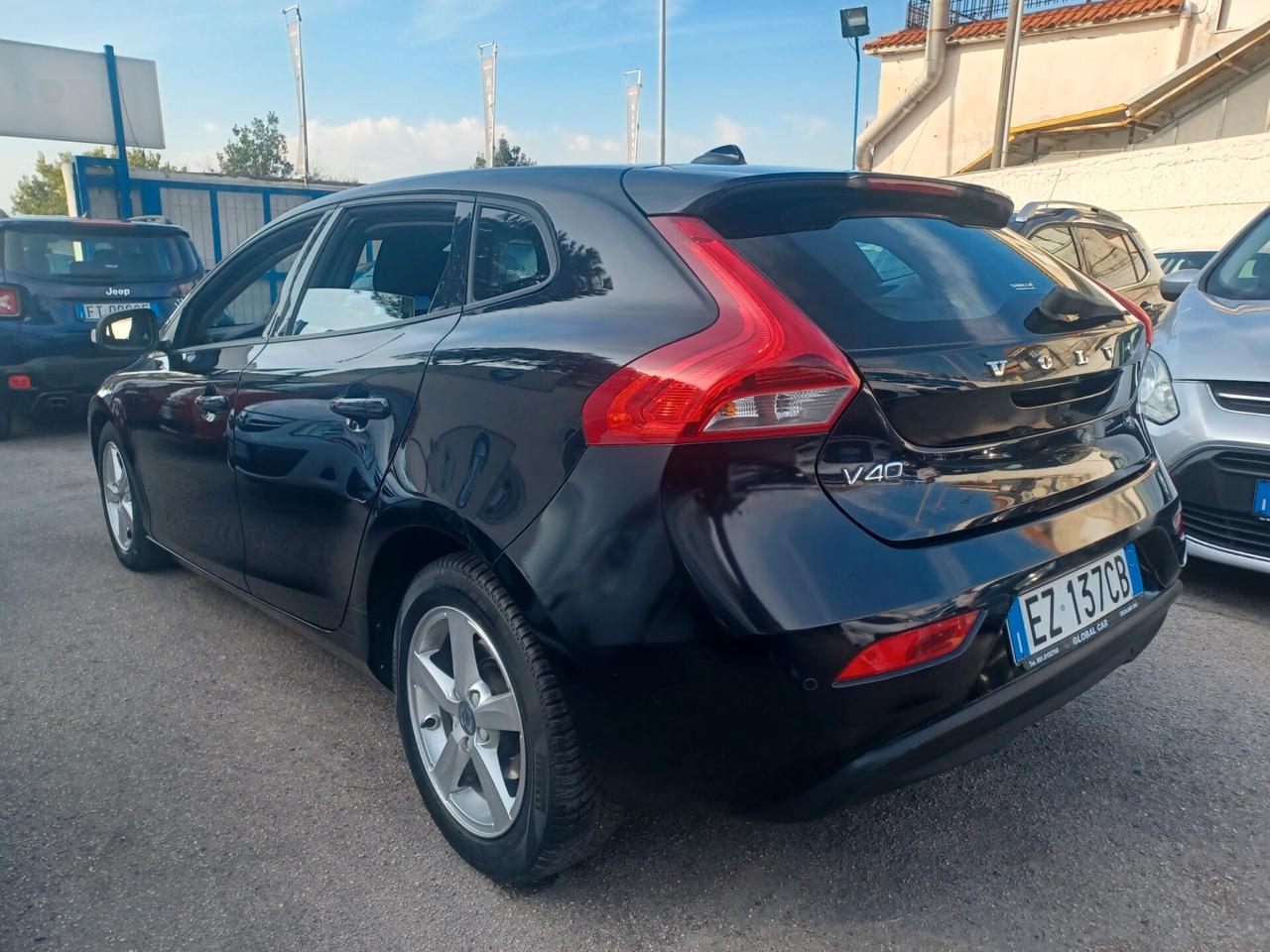 Volvo V40 D2 1.6 Momentum 2015 UNICO PROPRIETARIO