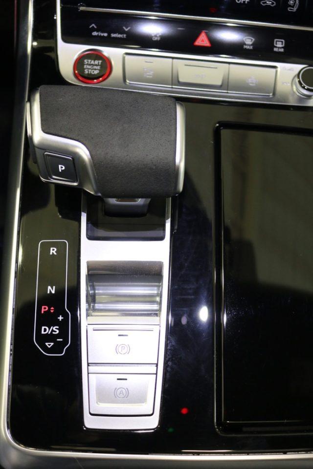 AUDI RS Q8 Performance 640CV "" Km 27000 "" NEW MODEL ""