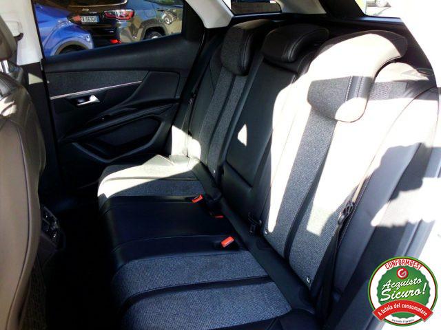 PEUGEOT 3008 BlueHDi 130 S&S EAT8 Allure