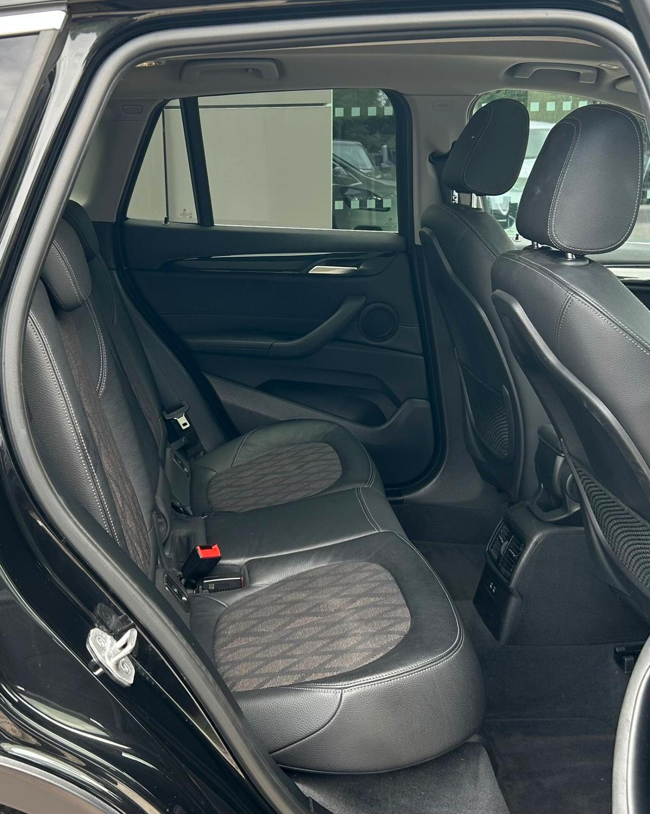 Bmw X1 xDrive18d Business