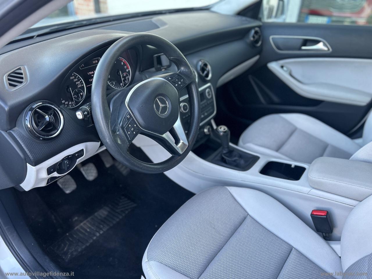 MERCEDES-BENZ A 180 CDI Sport