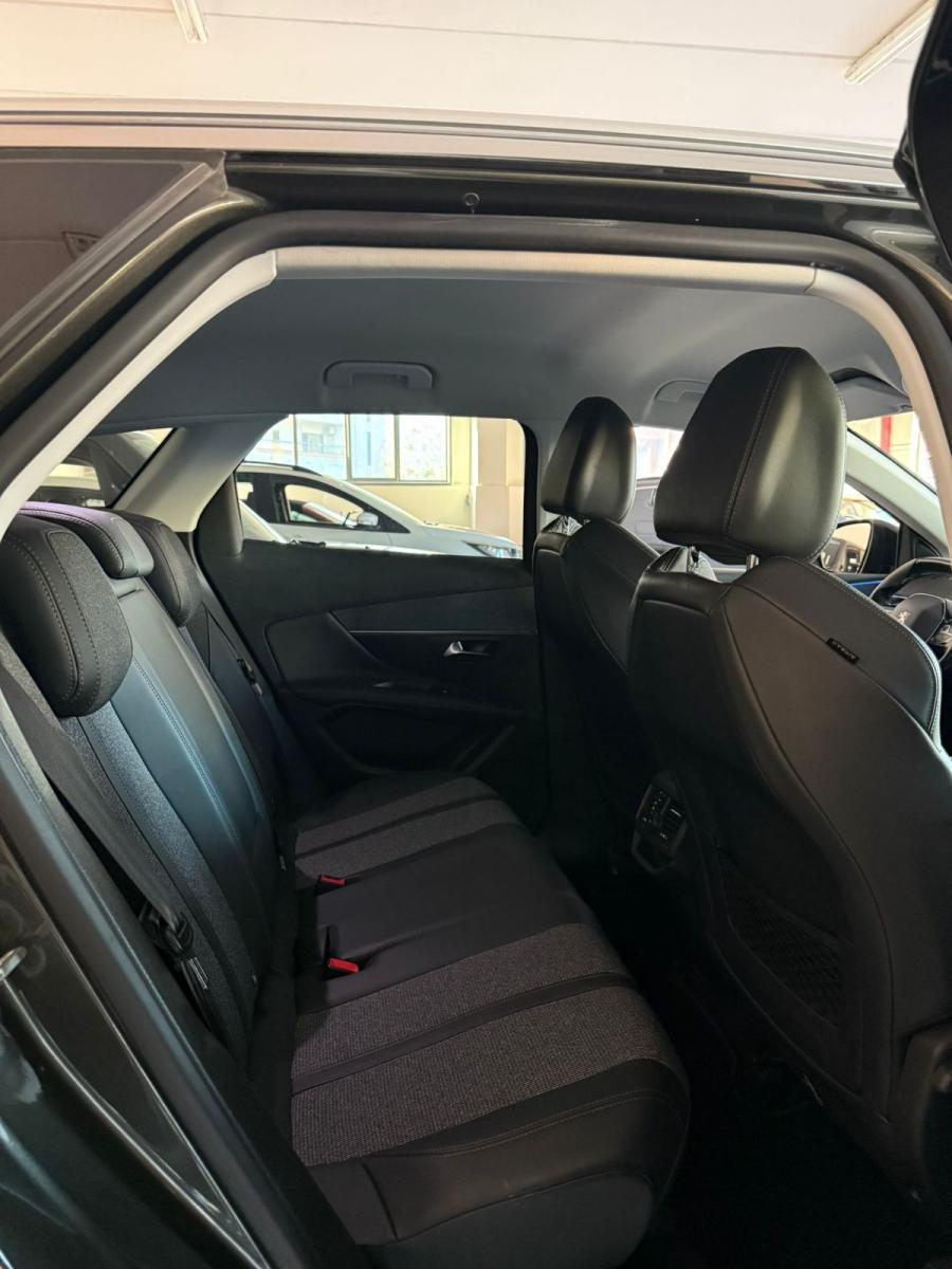 PEUGEOT - 3008 - BlueHDi 130 S&S EAT8 Allure Pack